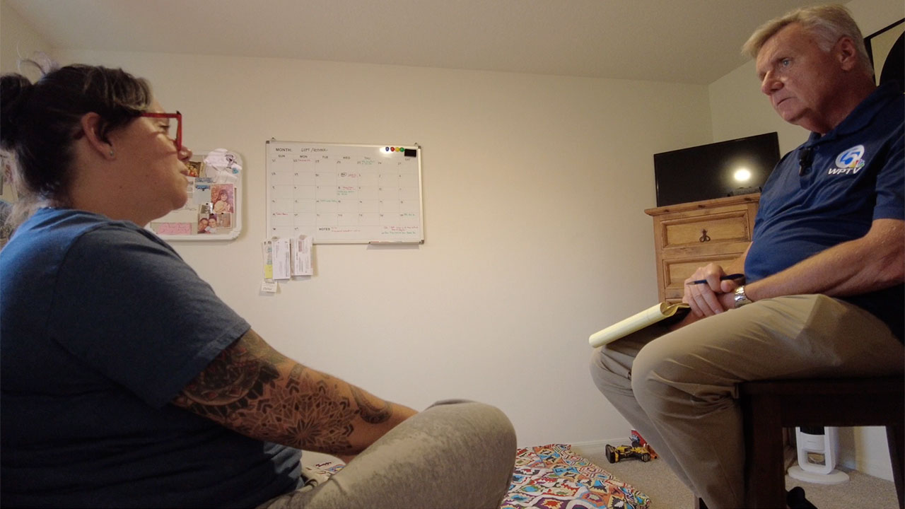 Amber Cusano speaks to WPTV reporter Matt Sczesny about the difficulties she has encountered finding a job since moving to Florida.