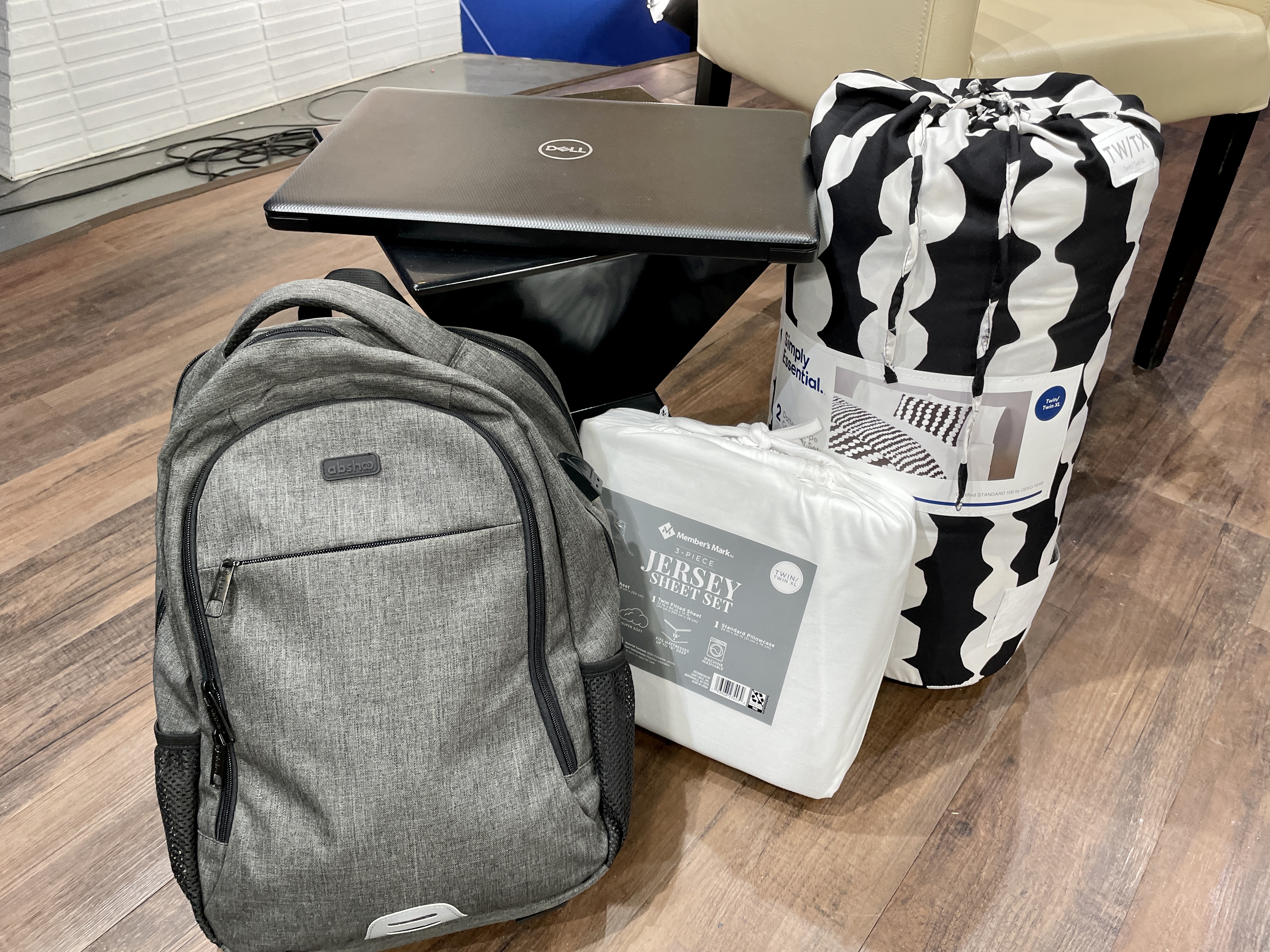 scholarship package.jpg