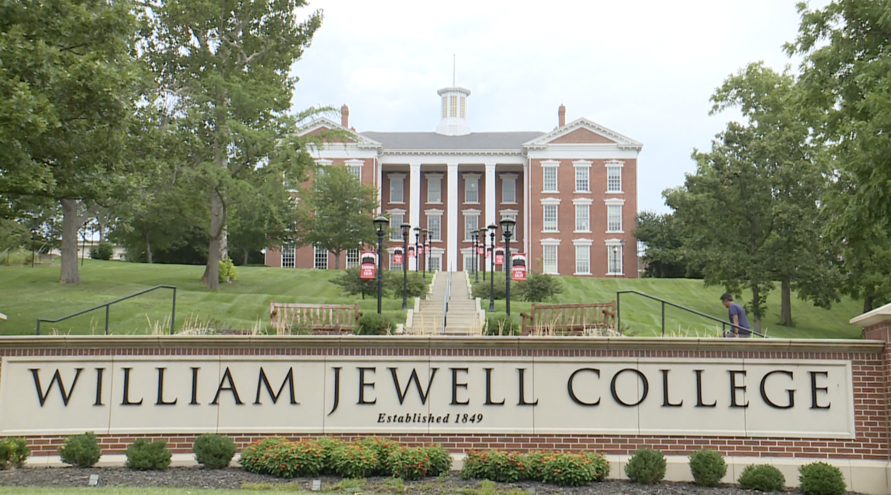 William Jewell College.png