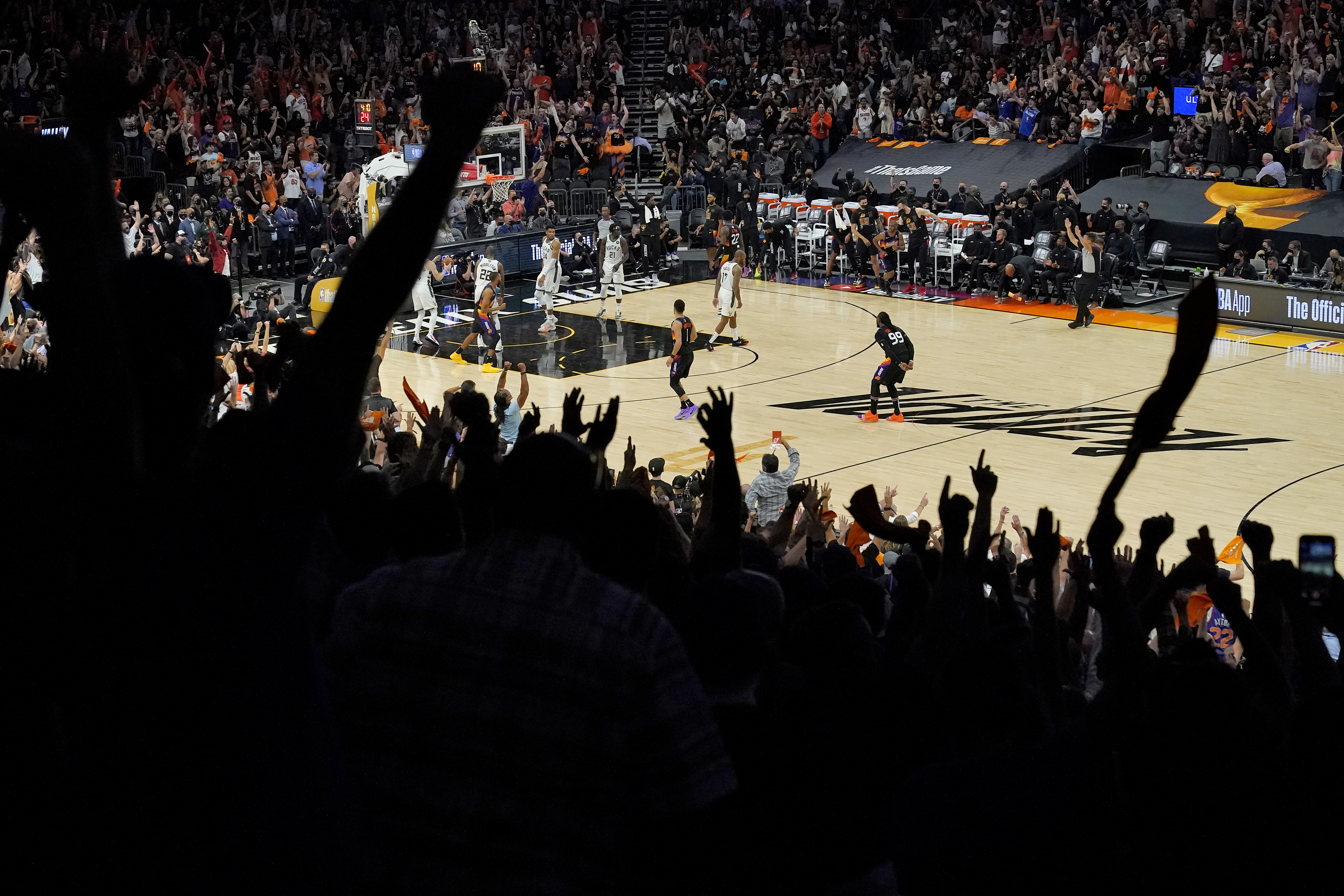 APTOPIX NBA Finals Bucks Suns Basketball