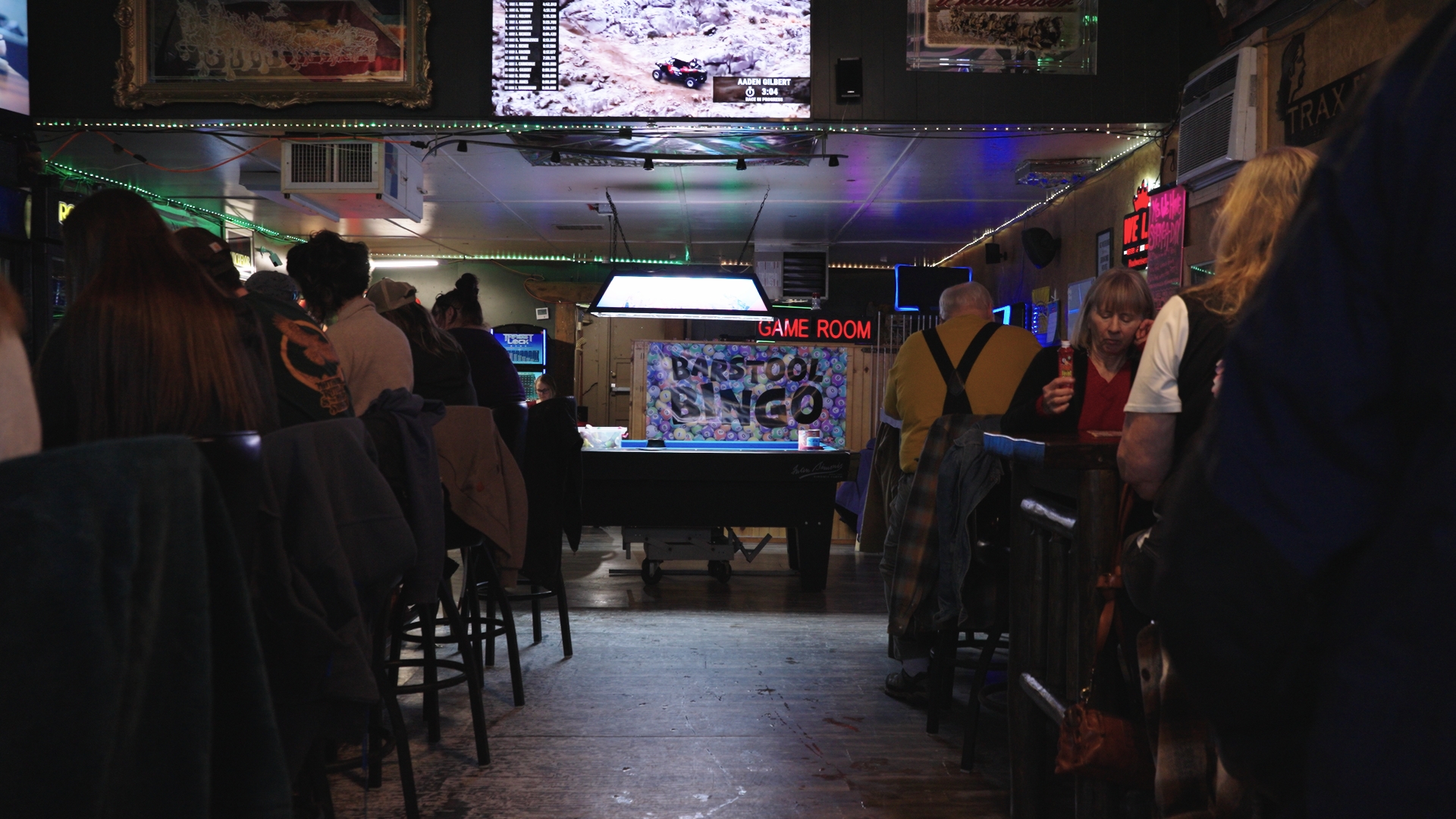 Alberton bar - Trax - Sunday bingo crowd 
