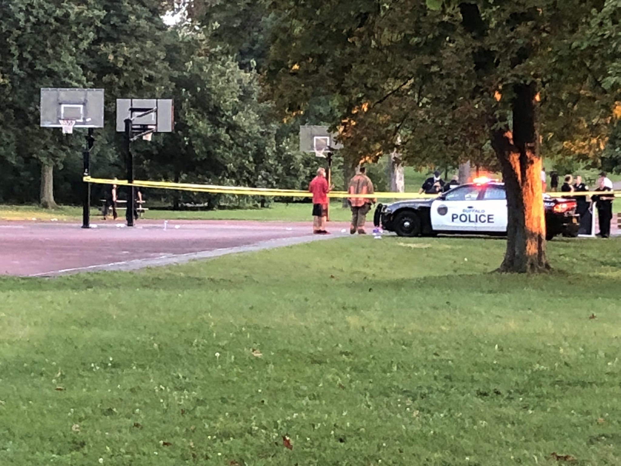 Police Man Dead After Shooting In Delaware Park