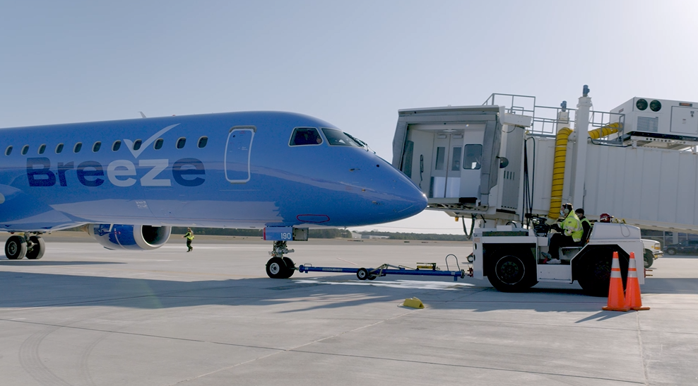 Breeze Airways 02.png