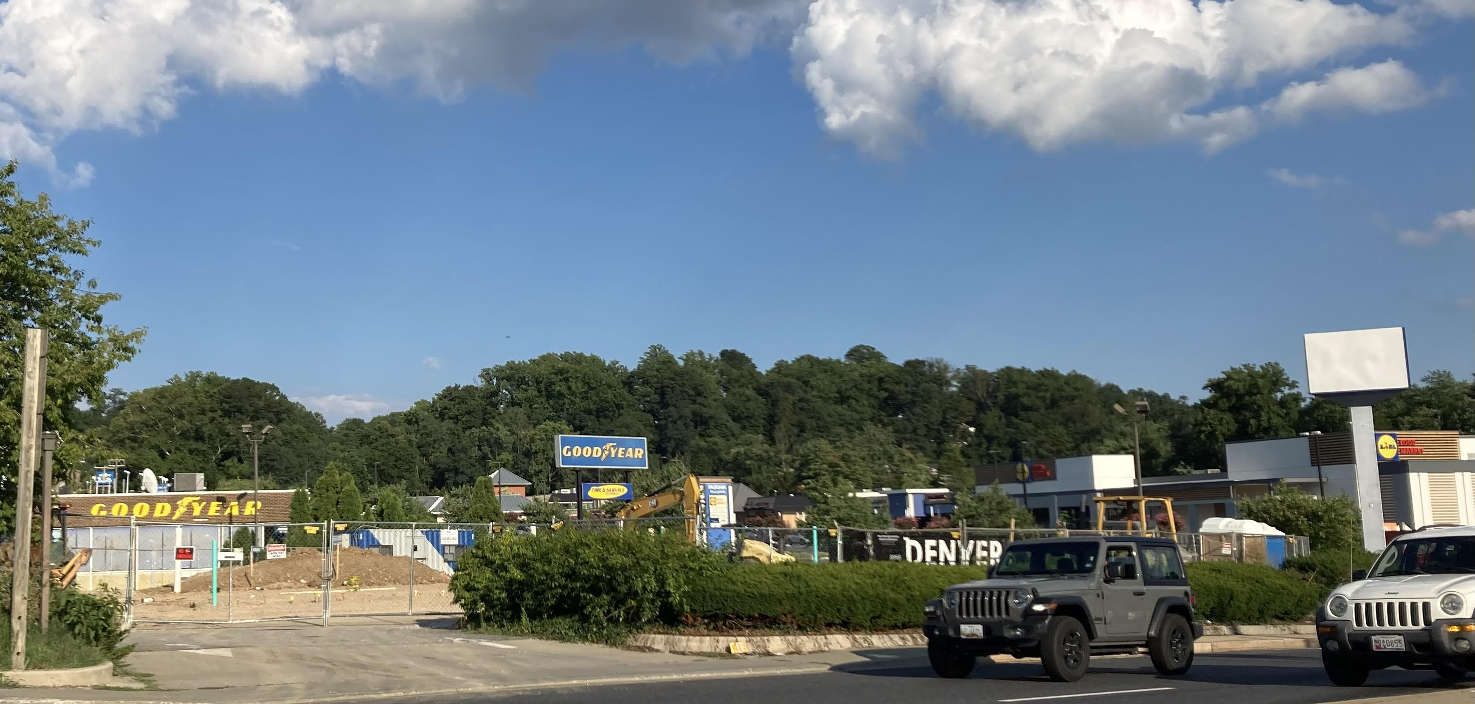 Chipotle under construction on York Road