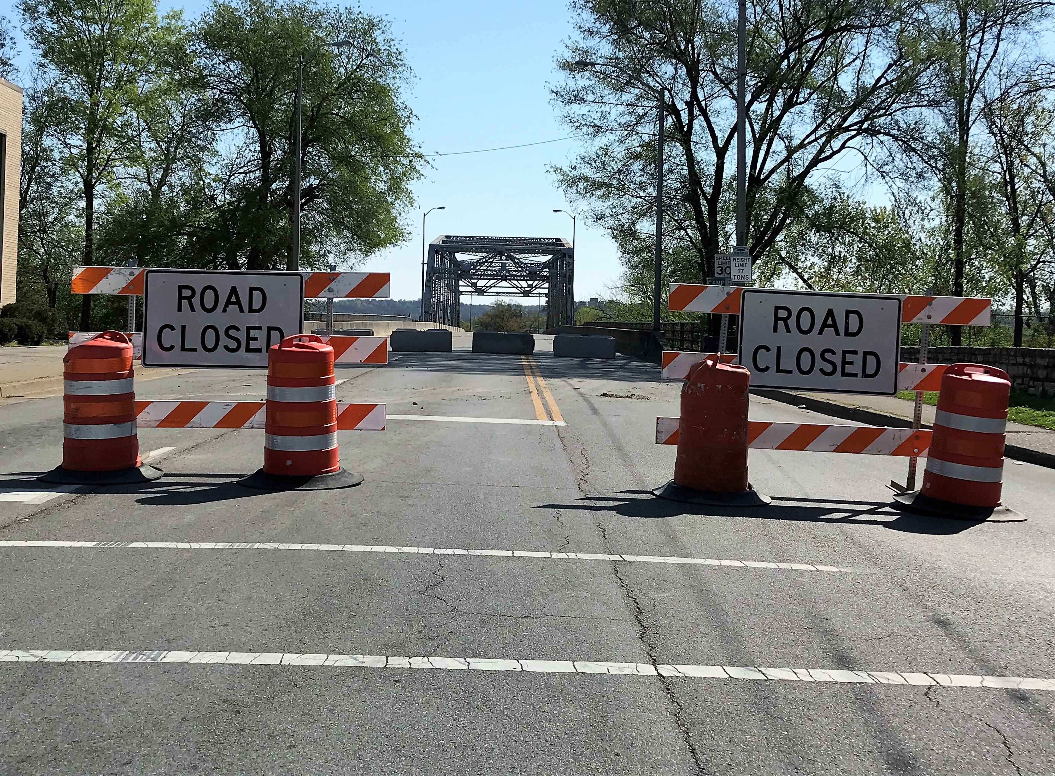 4th Street Bridge Closed_April2020.jpg
