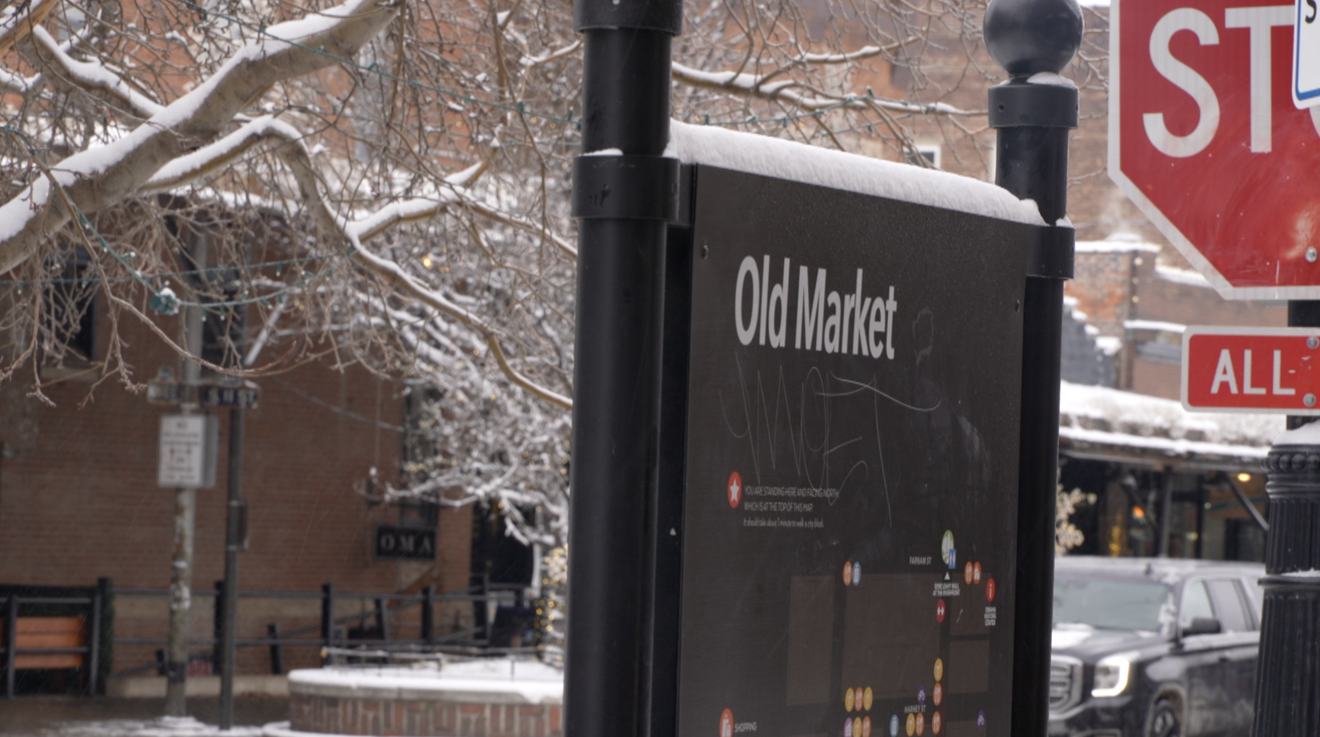Snowy weekend doesn’t stop shoppers in the Old Market