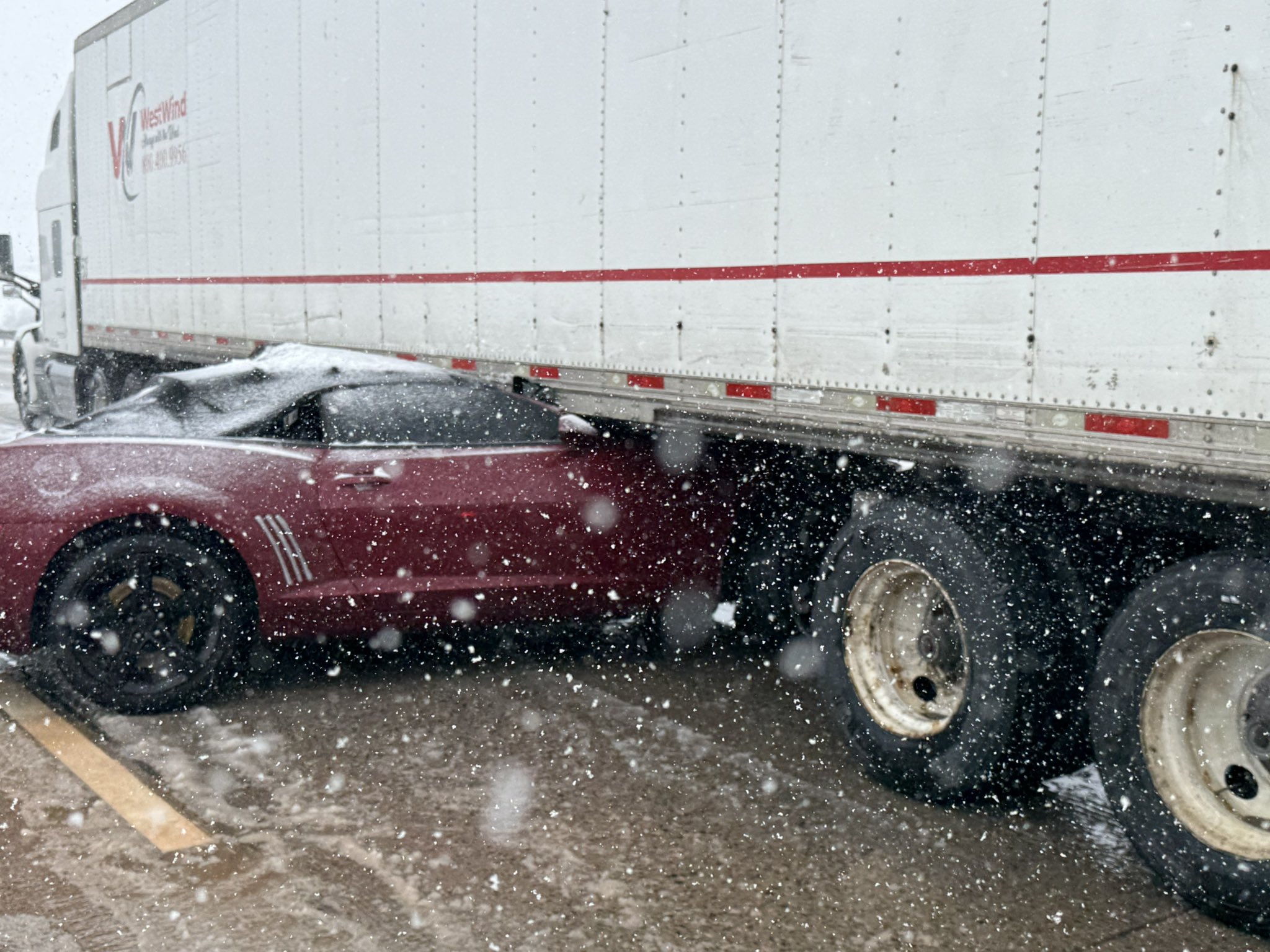south i-25 accident during colorado snowstorm_march 6 2026.jpeg