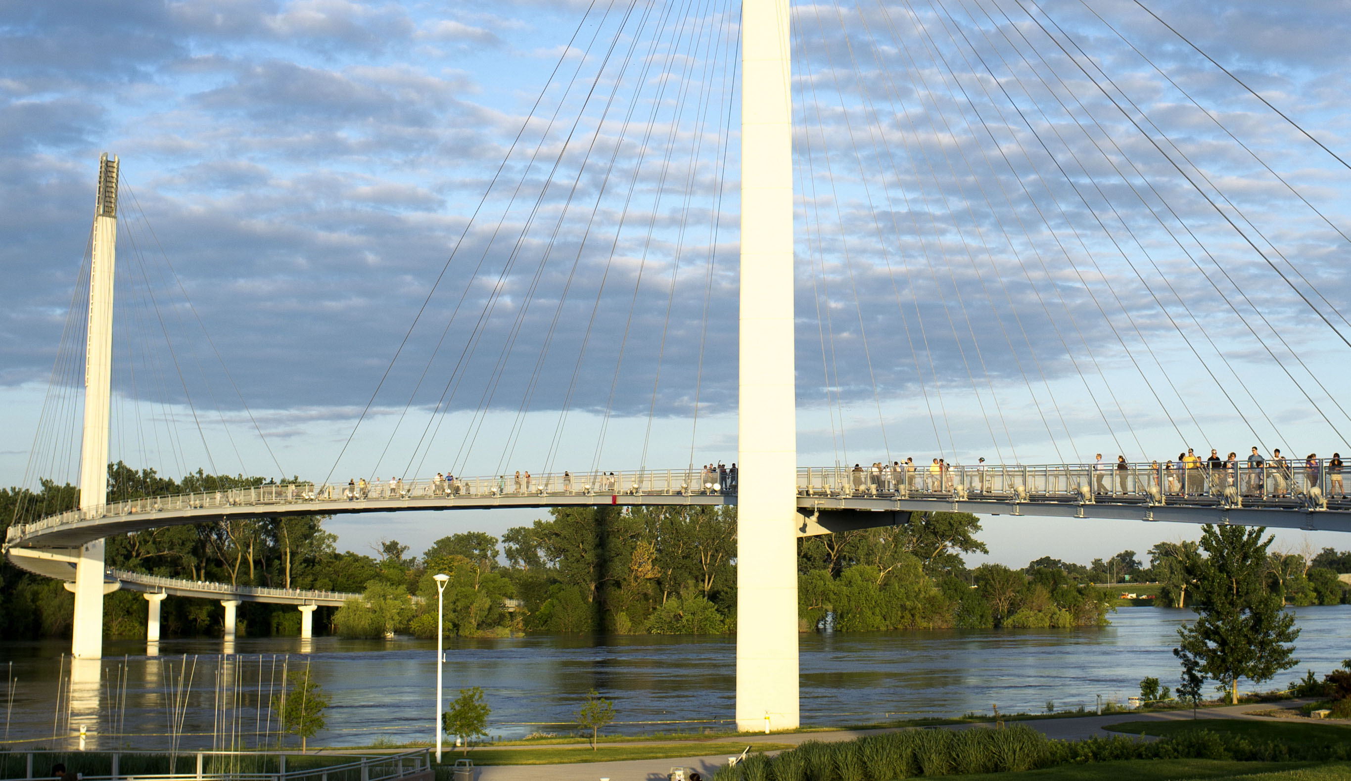 Missouri River Flooding |Bob Kerrey Pedestrian Bridge
