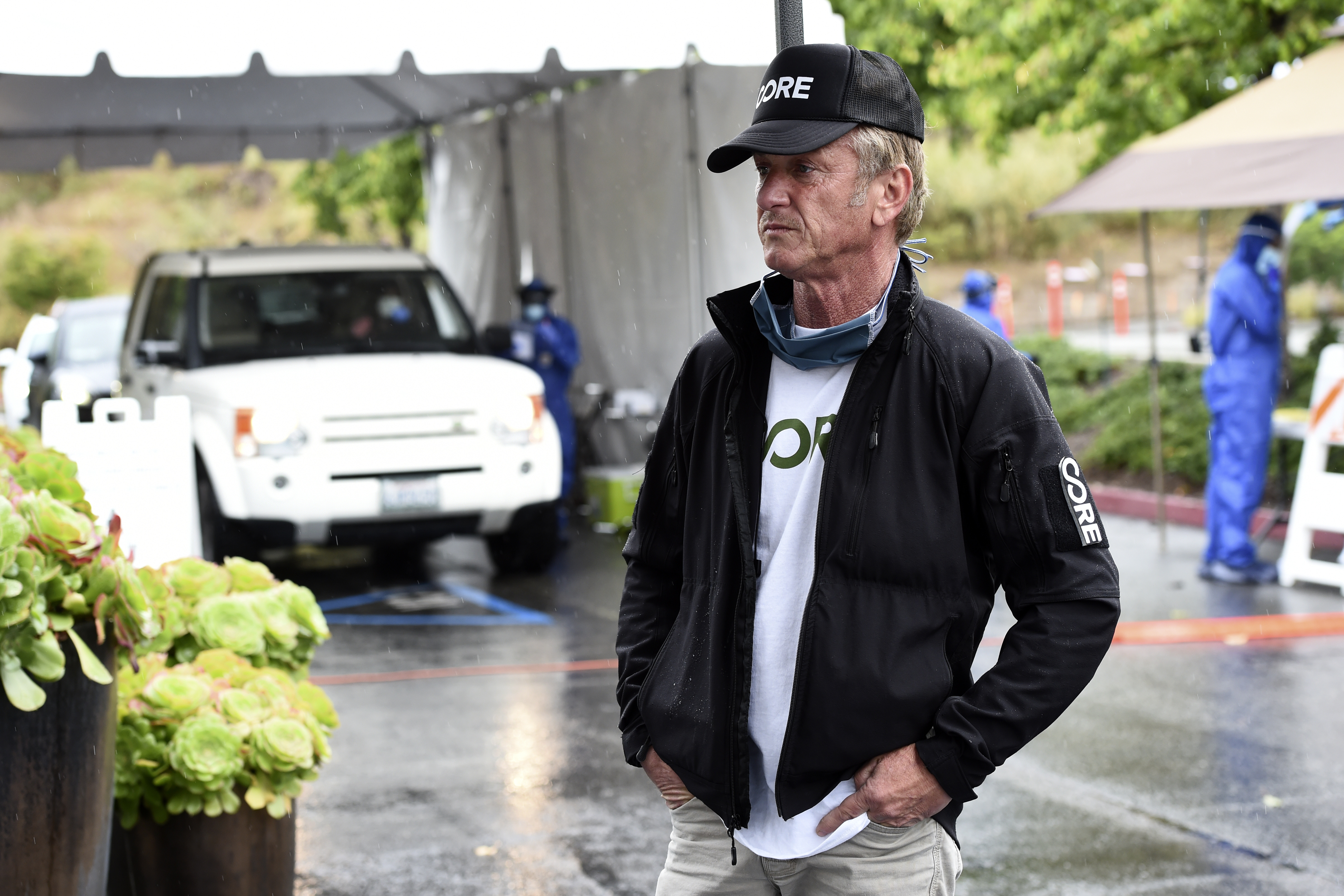 Sean Penn wants to 'save lives' with free COVID-19 testing
