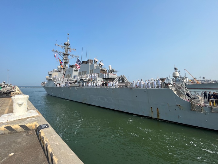 USS PORTER HOMECOMING