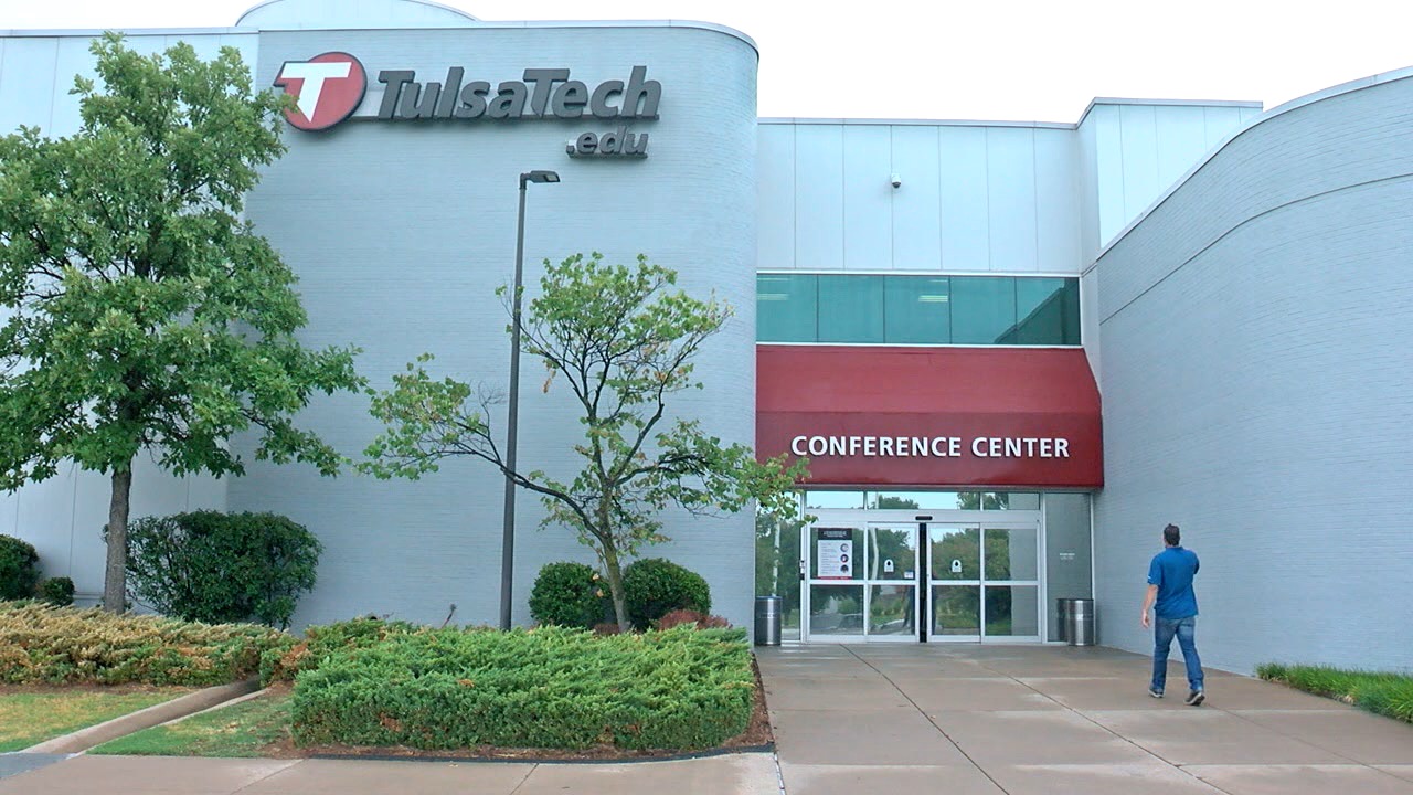 PHOTO: Vet hiring event 