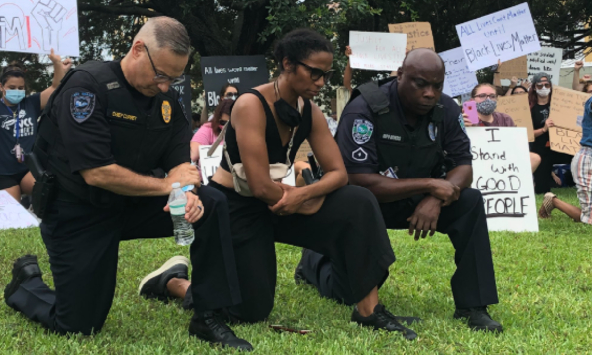 wptv-vero-beach-protest-2.jpg