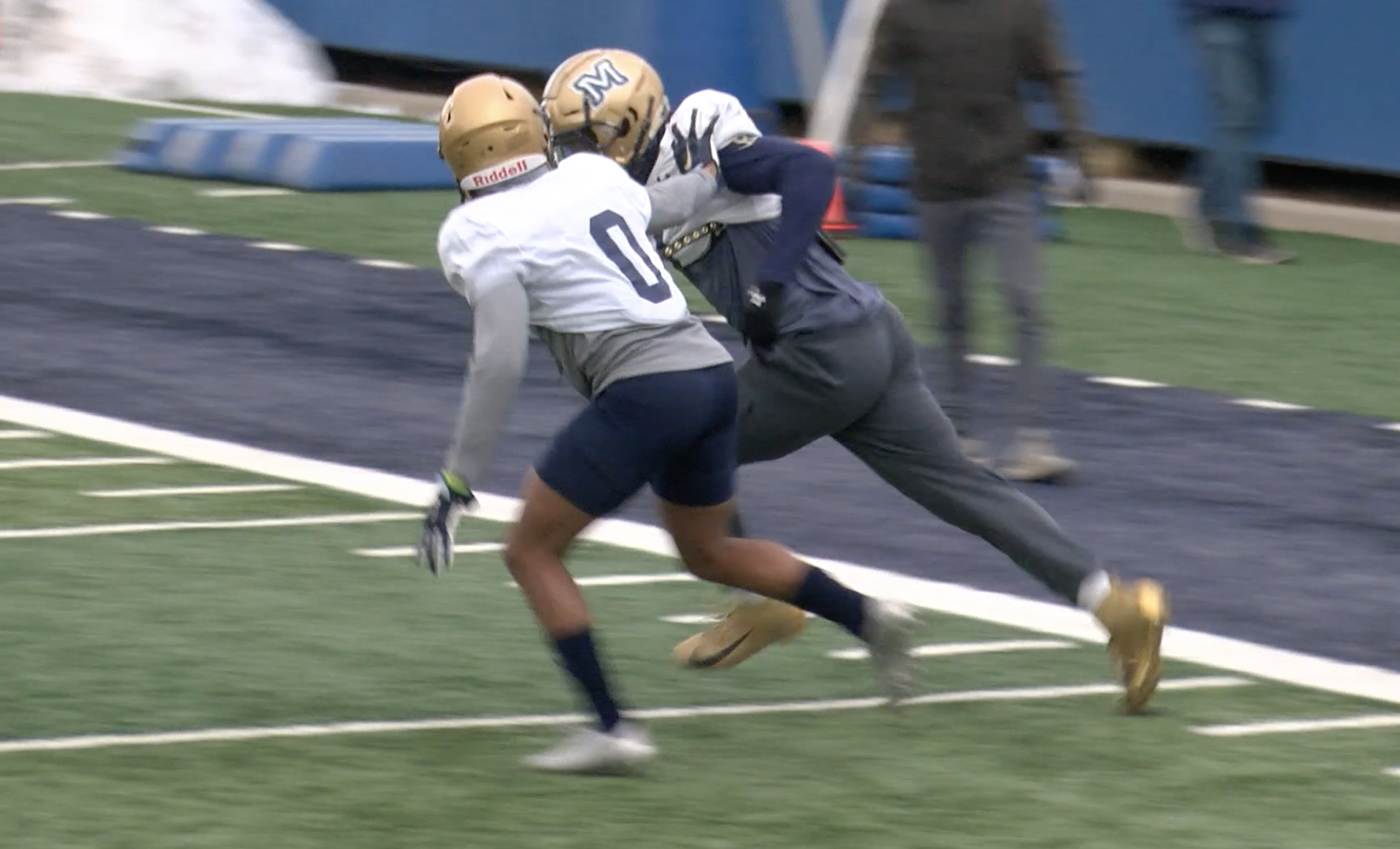 Montana State's Tyrel Thomas defends teammate