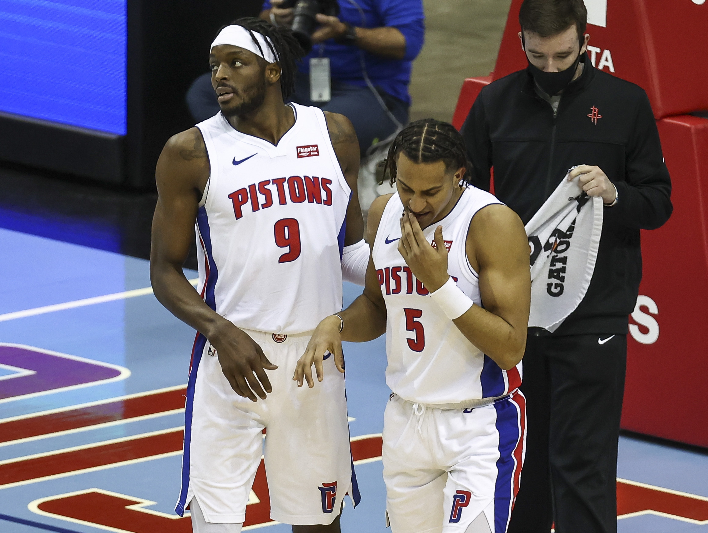 Pistons Rockets Basketball