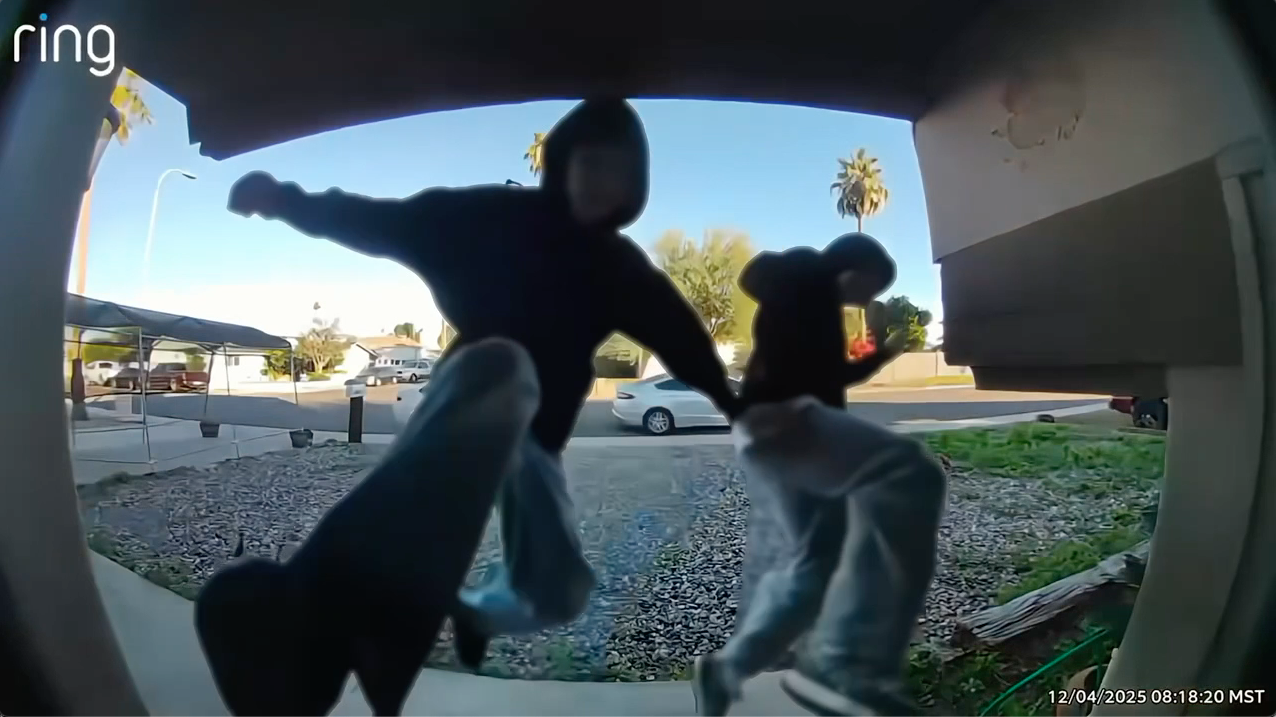 Ding dong kick tiktok prank Glendale 12-4-25