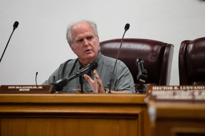 Don McLaughlin, Mayor of Uvalde.PNG
