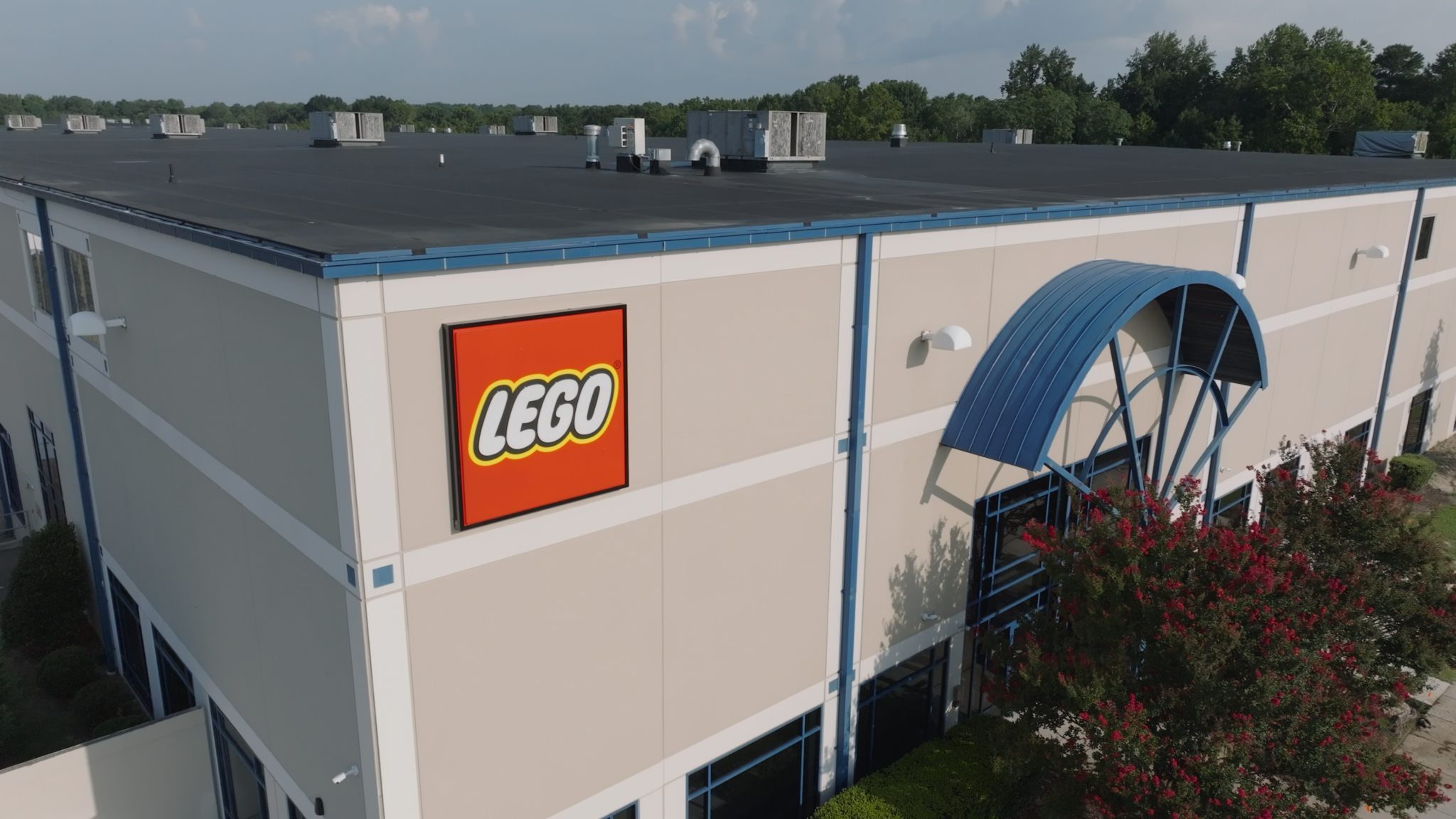 lego-ruffin-mill-packaging-facility-2048x1152.png