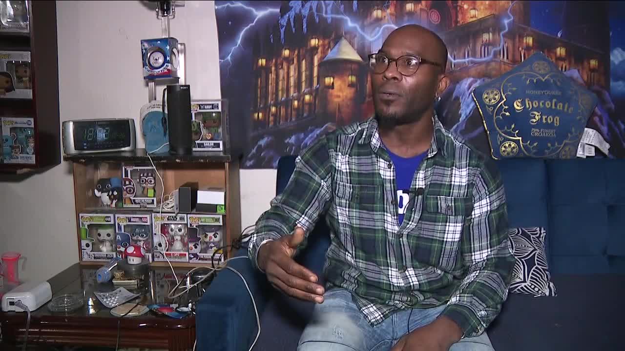 Tenants at Denver apartment complex express frustrations over lack of heat, water after pipe burst 