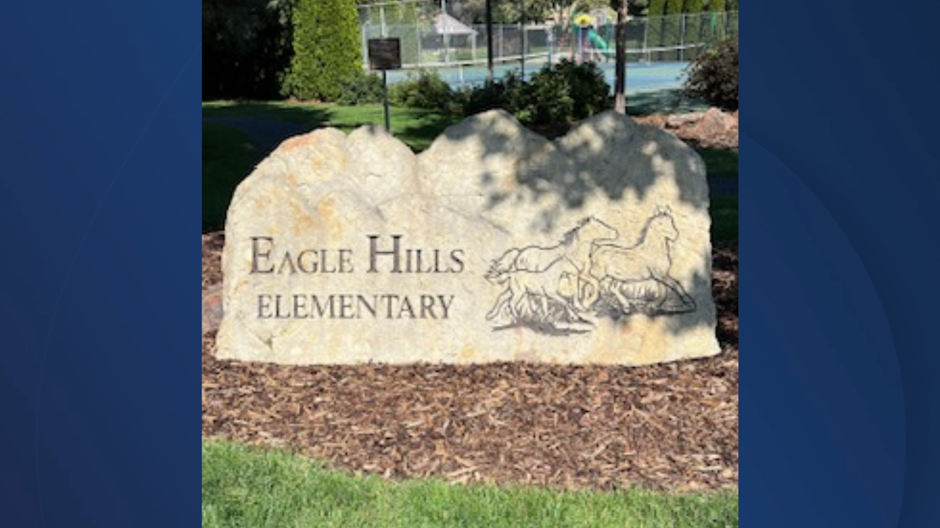 eagle hills elementary.png