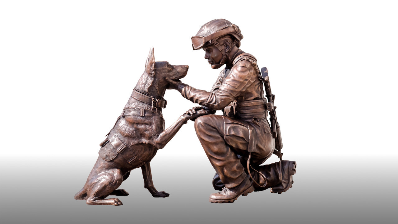 New sculpture at Arlington National Cemetery honors servicewomen