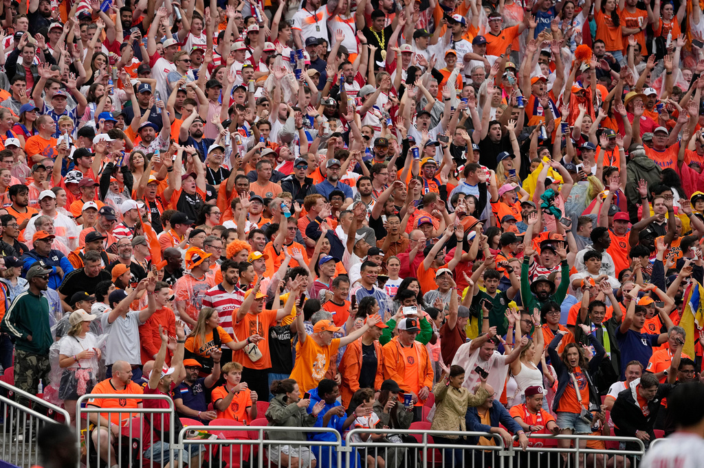 Netherlands Tunisia WCup Soccer