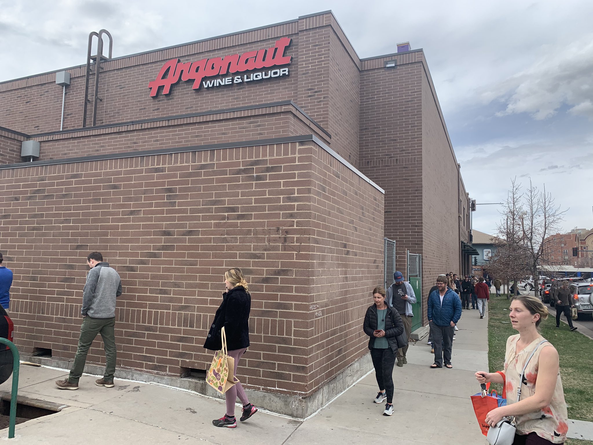 Denver Liquor Stores Marijuana Shops Now Allowed To Stay Open