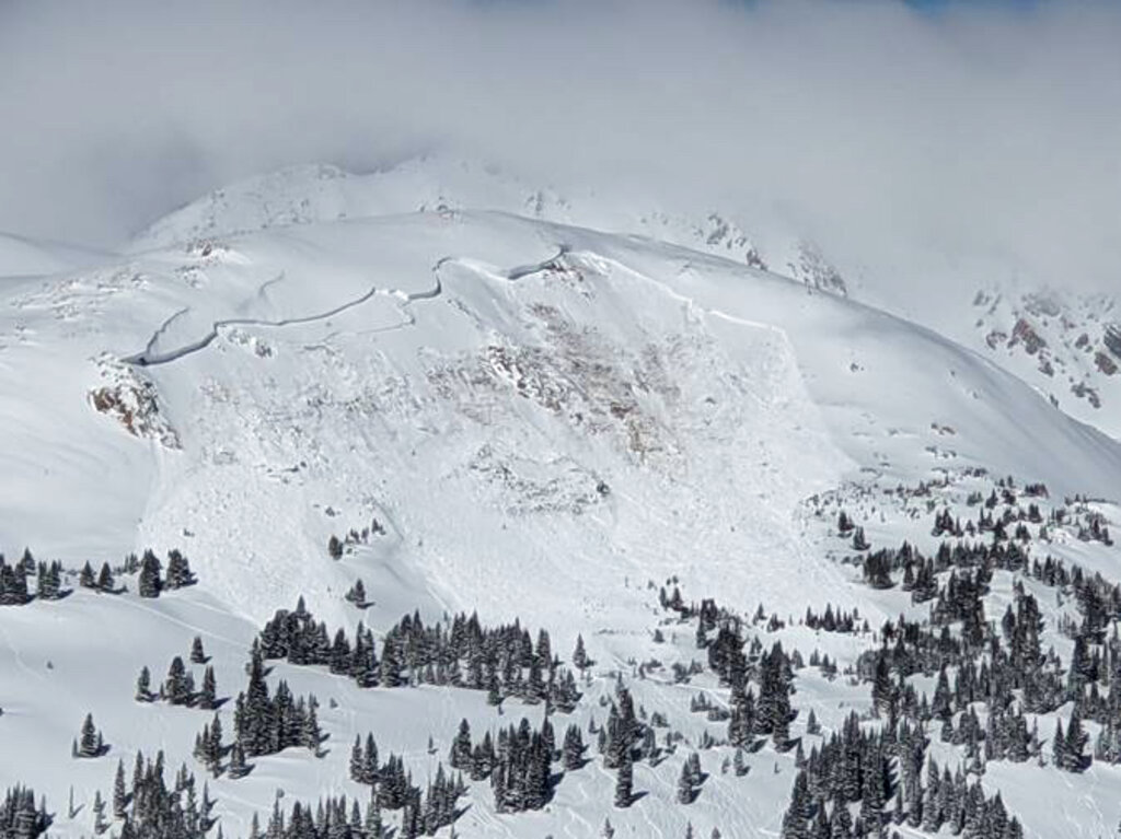 Rockies-Avalanche Danger