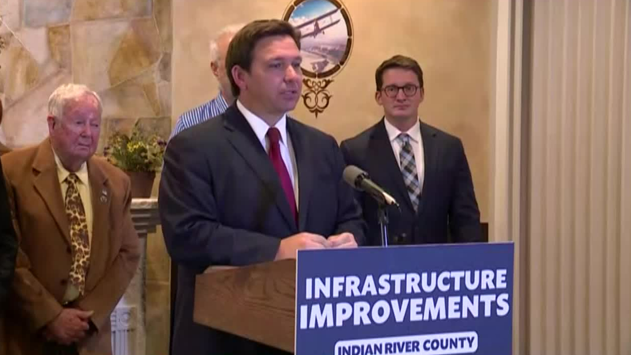 Florida Gov. Ron DeSantis speaks at CJ Cannon's restaurant in Vero Beach on Feb. 28, 2022.jpg