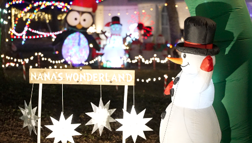 Wooded Crest Drive Holiday Lights