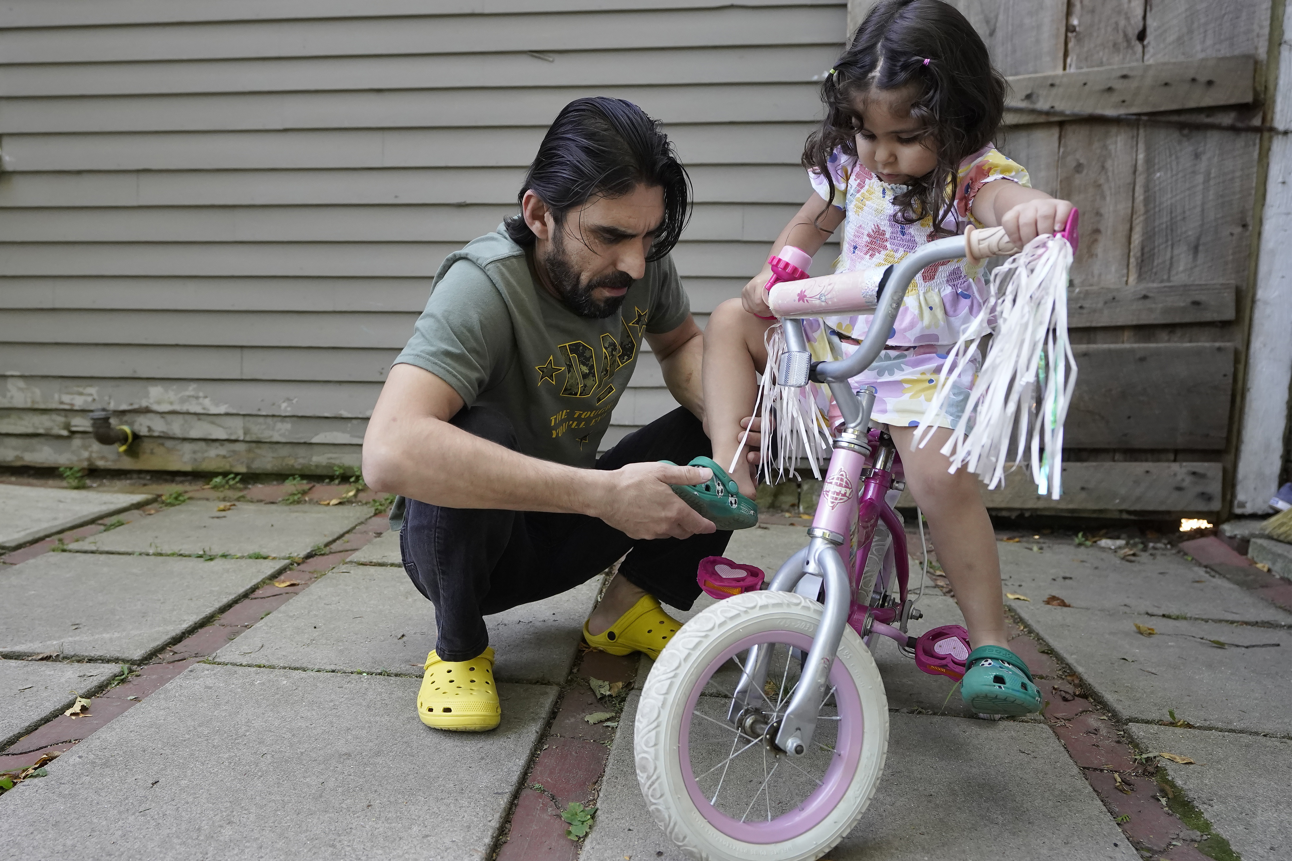 Redesigning Refugee Resettlement