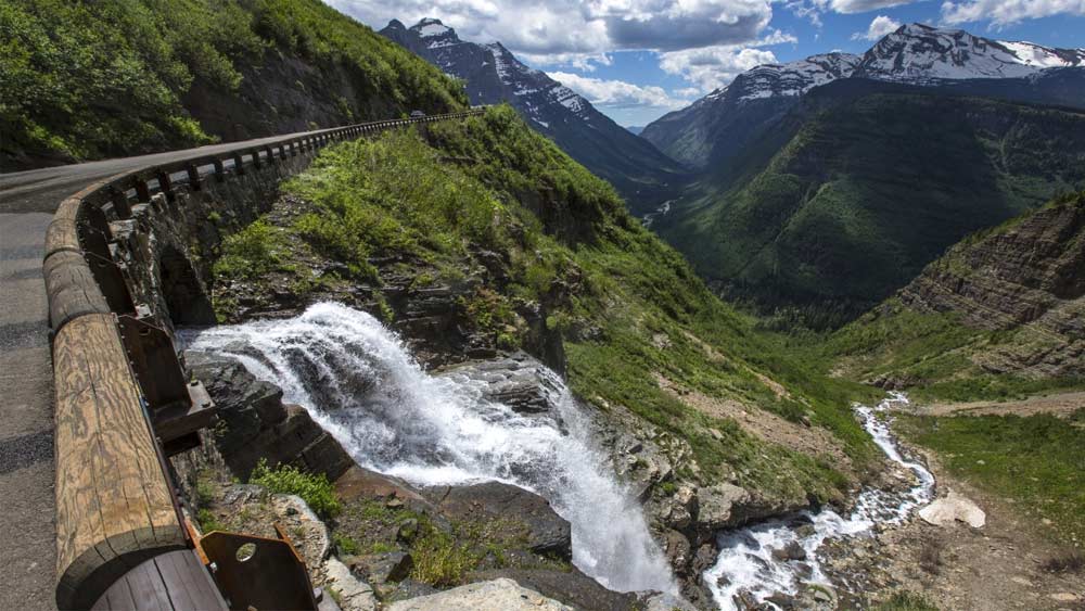 With breathtaking scenery and easy viewing access right from the seat of your car, Going-to-the-Sun Road is one of the most popular viewpoints for visitors looking to take in all that Glacier has to offer. Photo by Jacob W. Frank, National Park Service. 