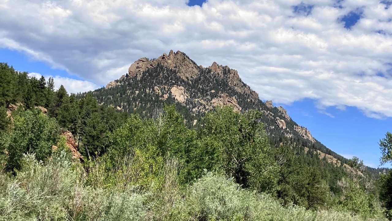 Long Scraggy Peak