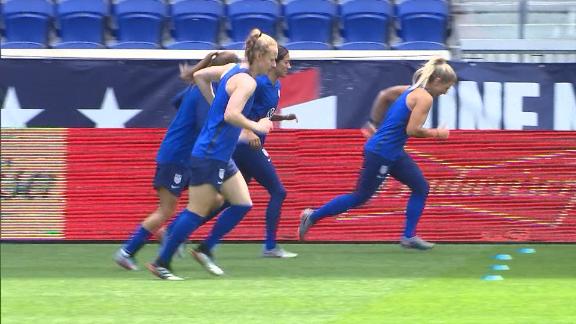 us-womens-soccer-team-training.jpg
