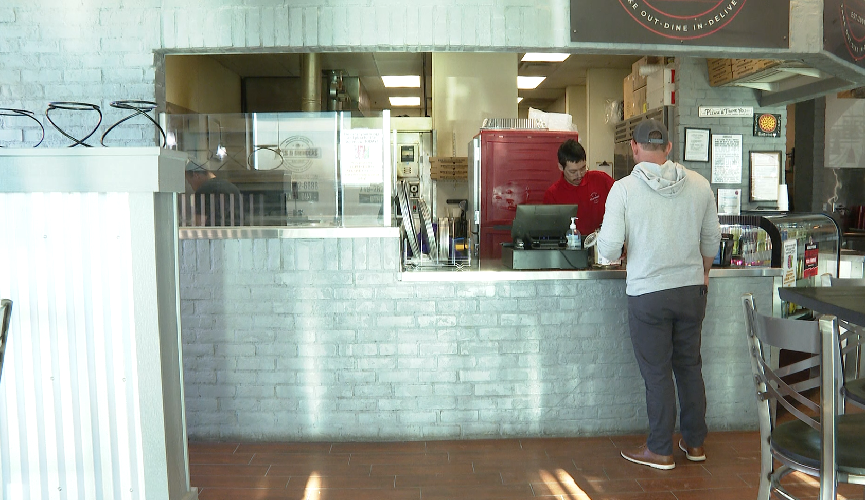 Restaurants locally and nationally feeling same pandemic-related struggles