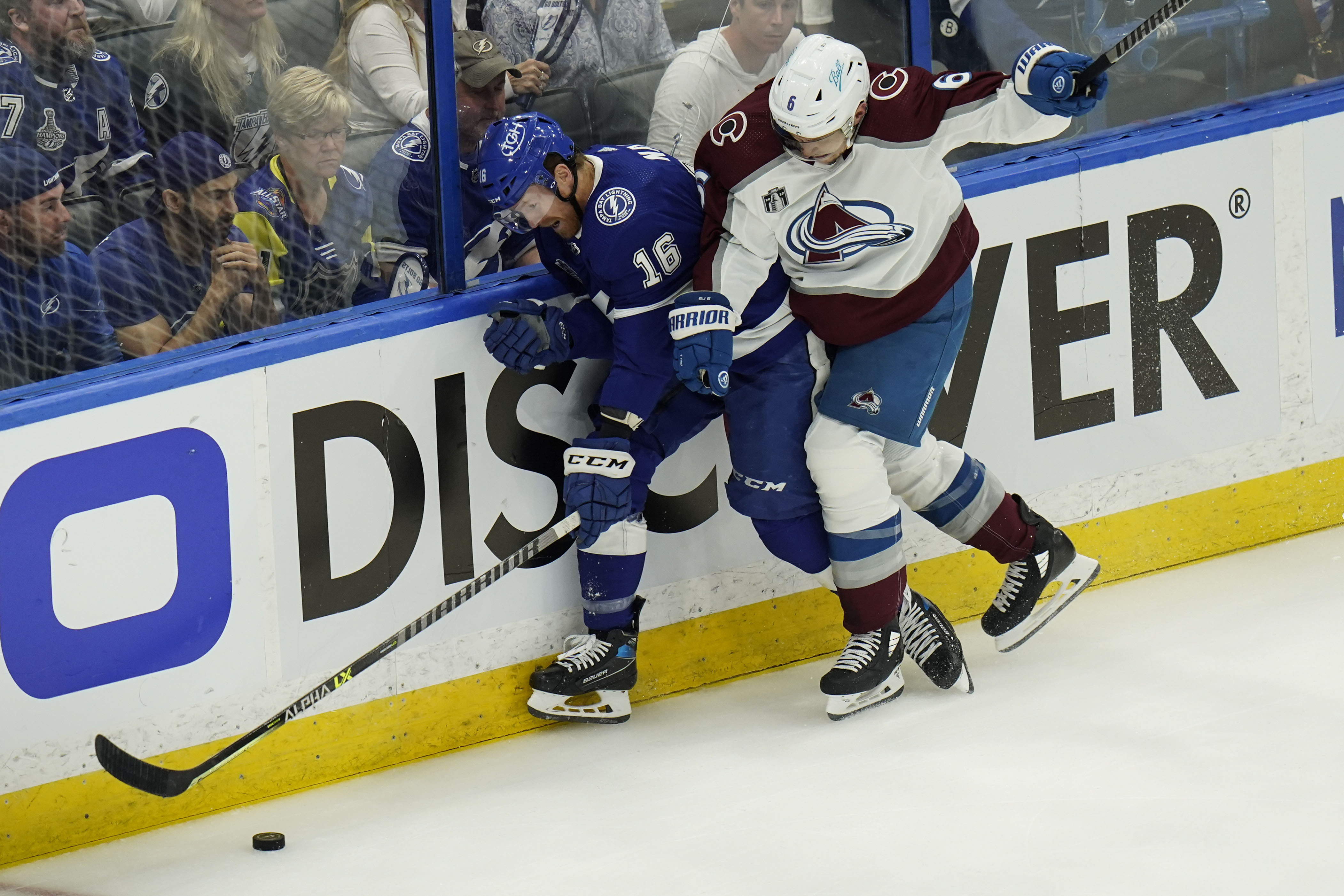 Avalanche Lightning Hockey