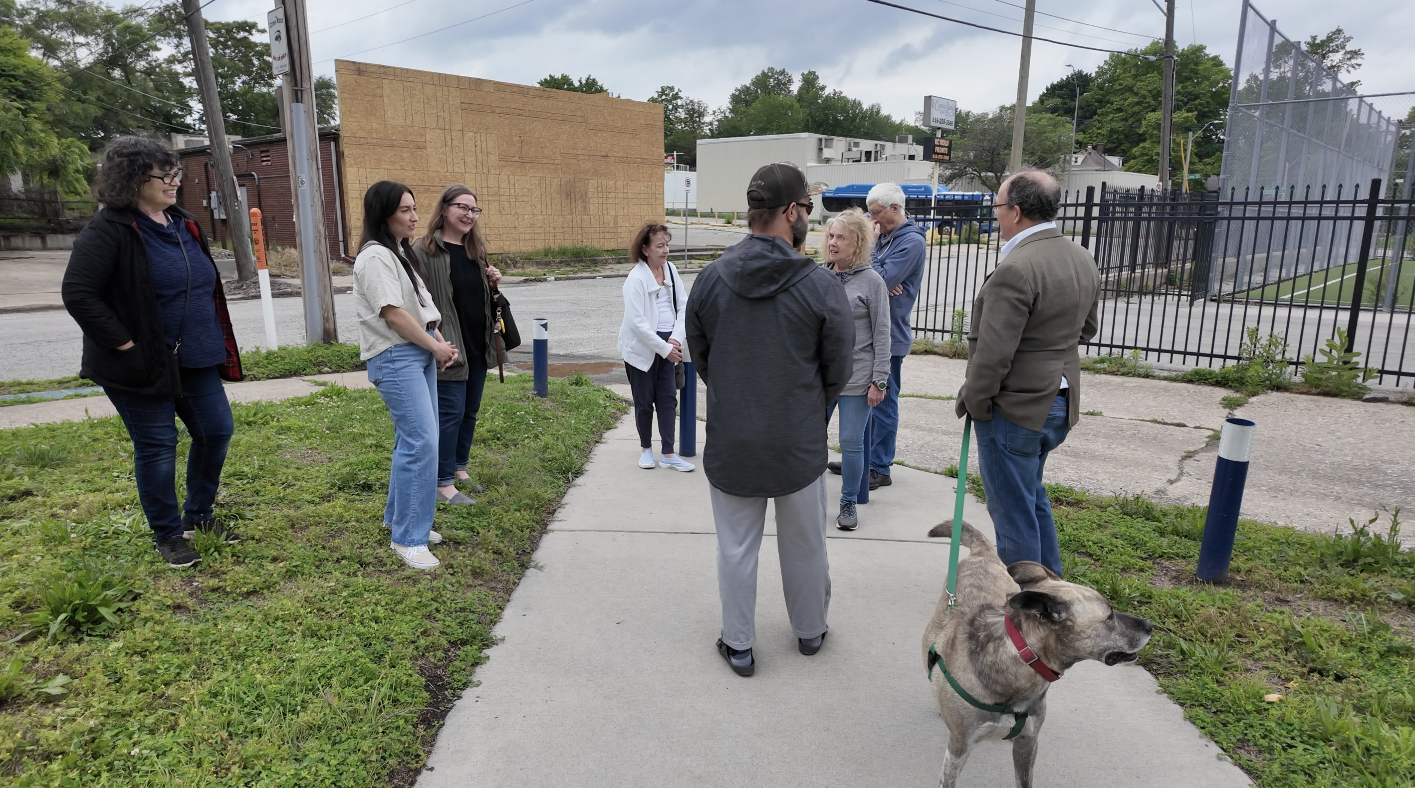 Neighbors Weigh In on New Convenience Store's Alcohol License on Troost
