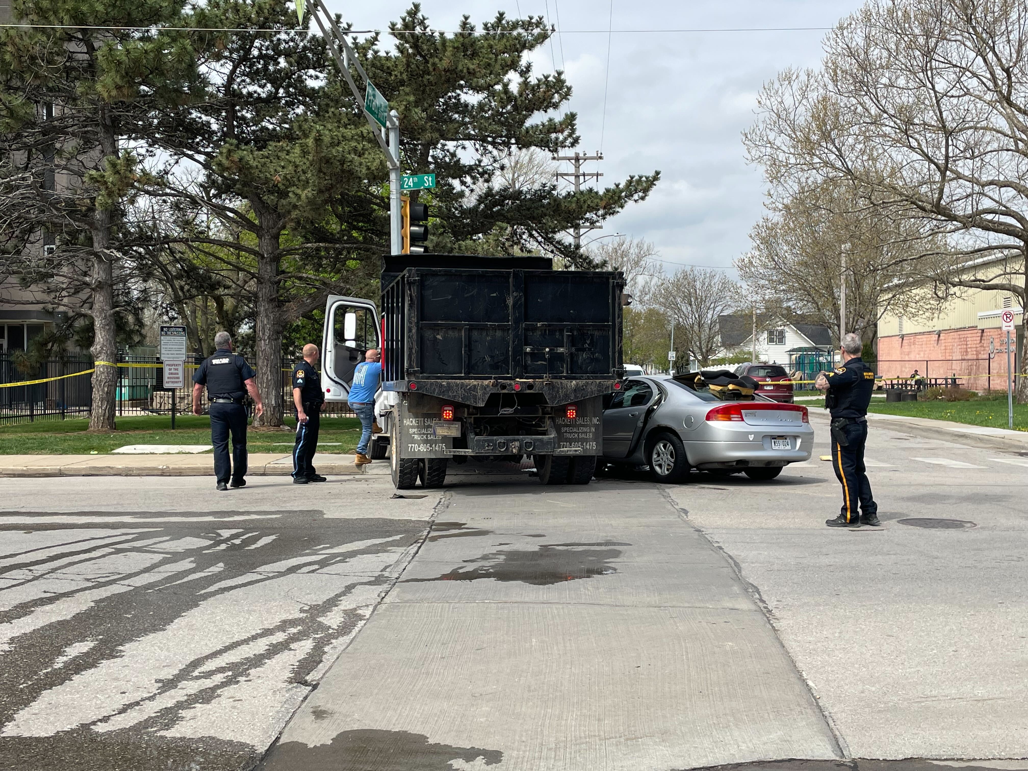 Crash at 24th and Pratt