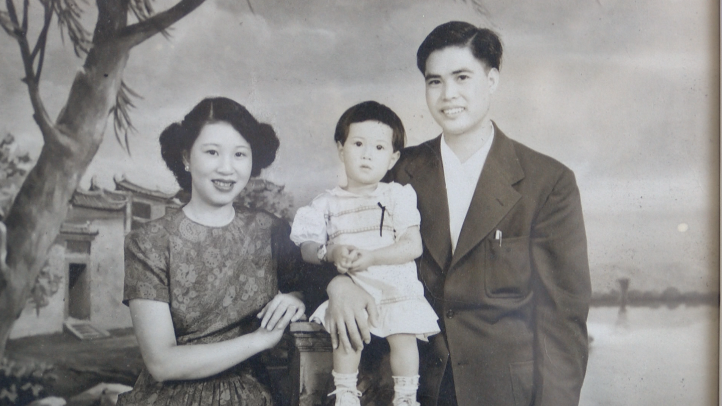 Lee and Tooey Yee with their daughter Shirley.