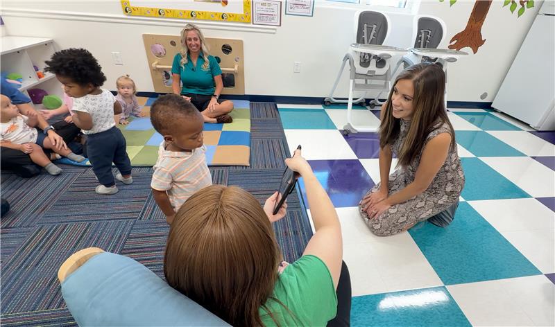 Florida daycare center teaches infants and toddlers sign language