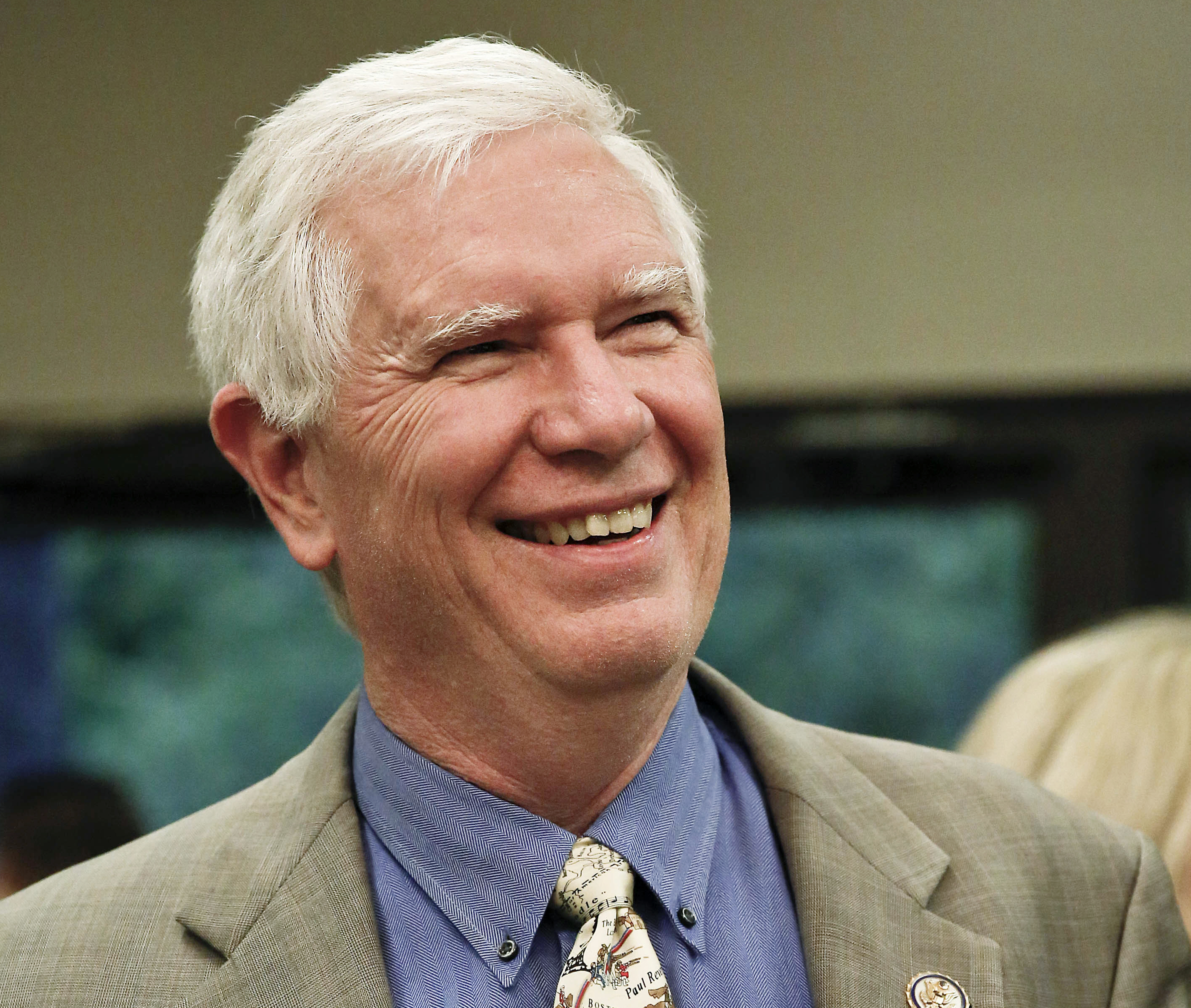 Congressman says he will challenge Electoral College votes