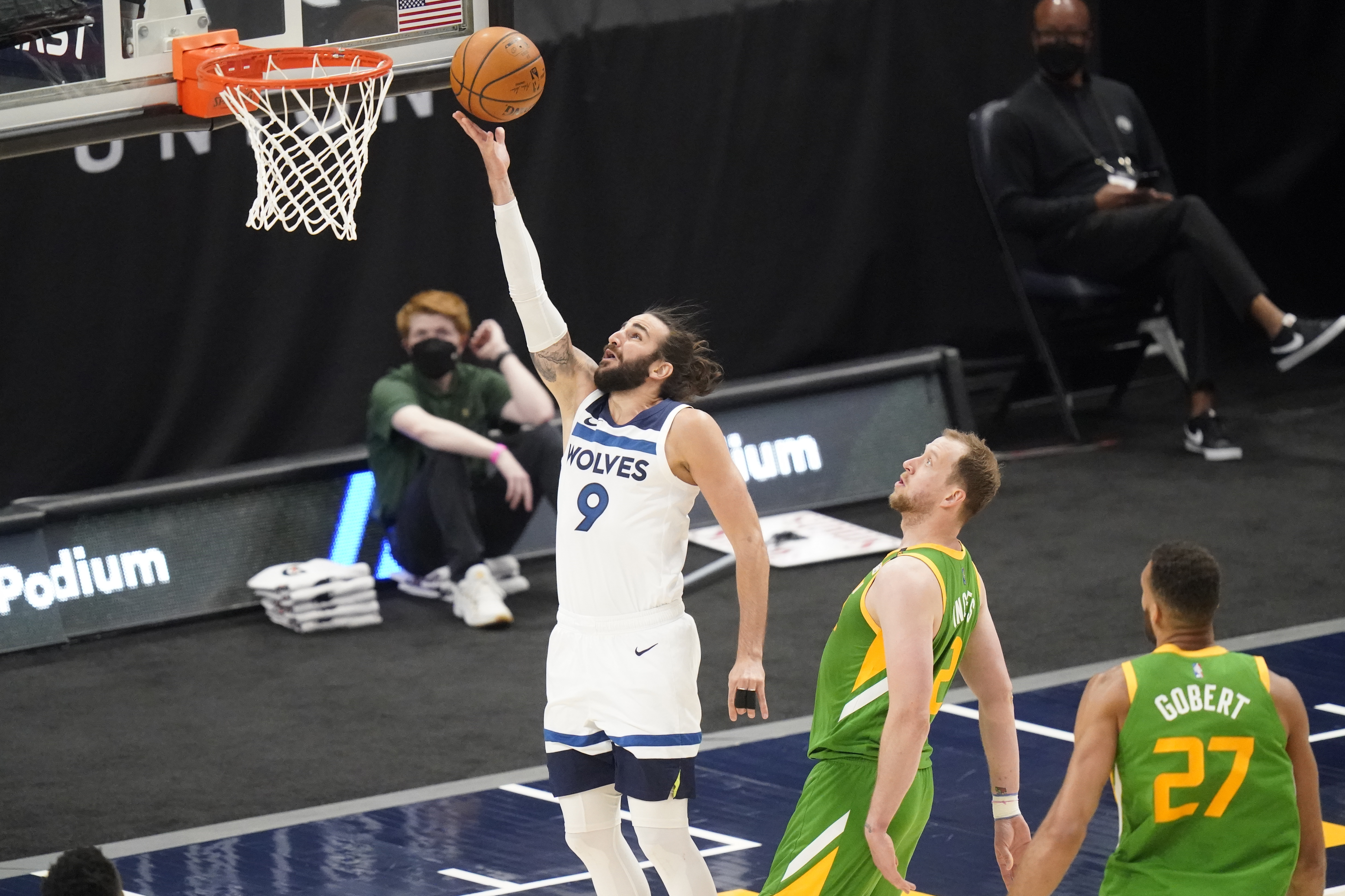 Ricky Rubio, Joe Ingles