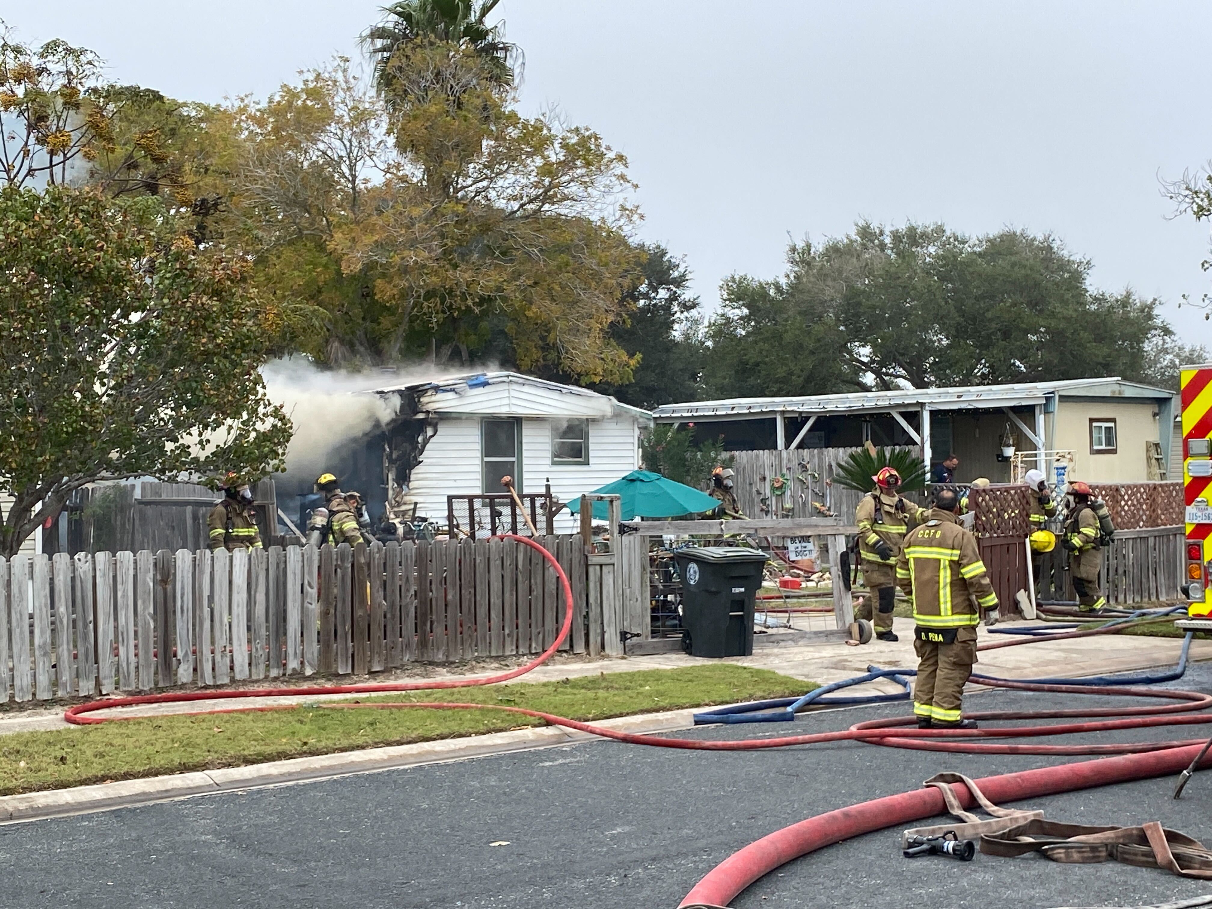 Mobile home destroyed in fire on Islander Drive - Vimarsana News