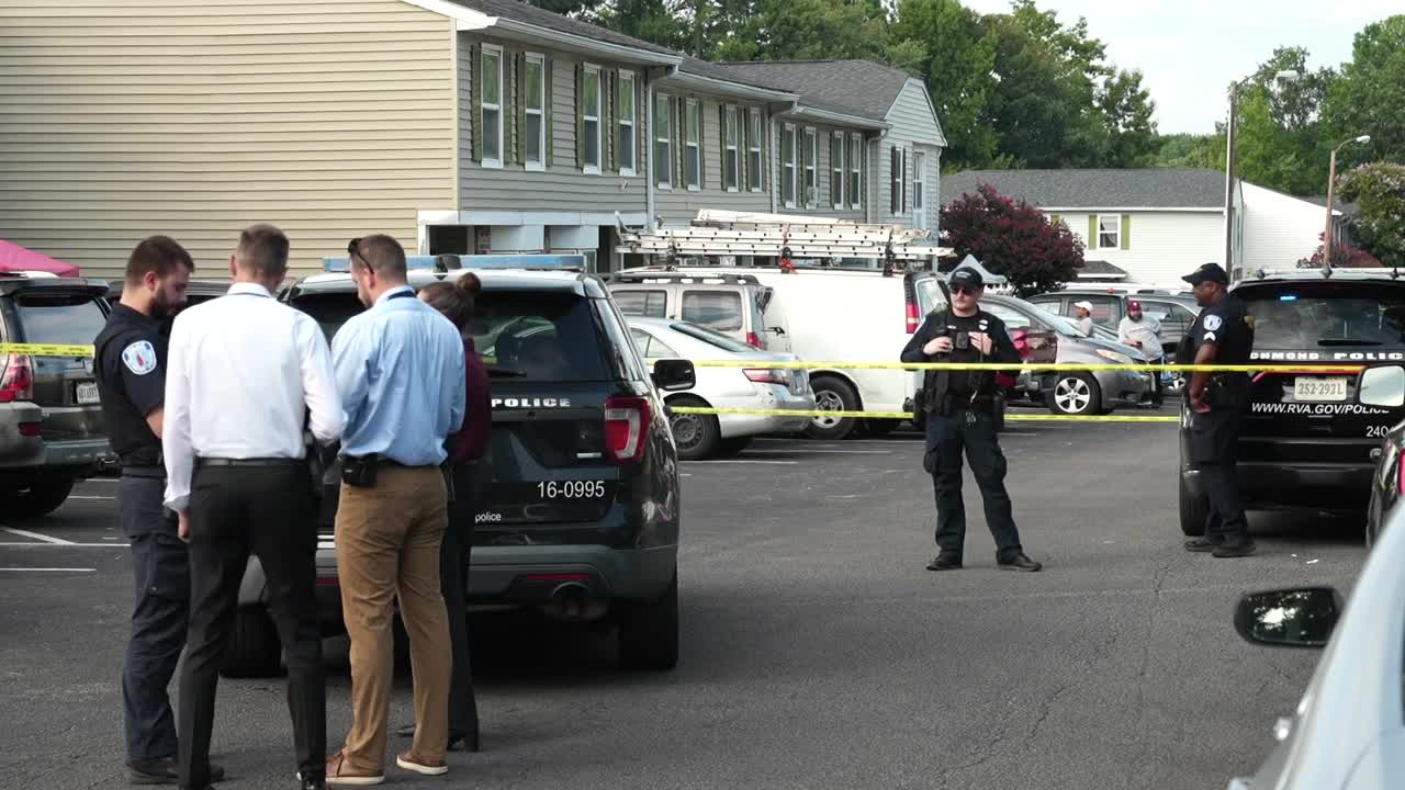 Man critically injured was stabbed at Southside apartments, Crime Insider sources tell Jon Burkett