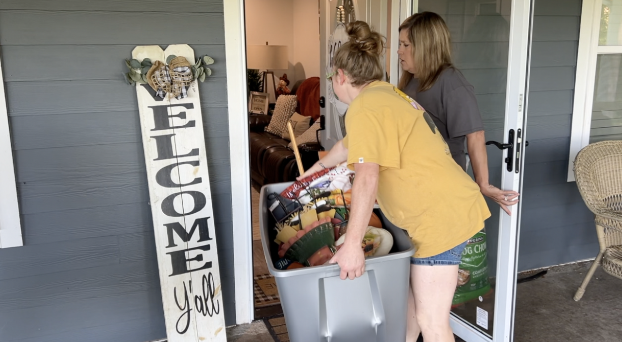 Perry neighbors prepare for incoming Helene 