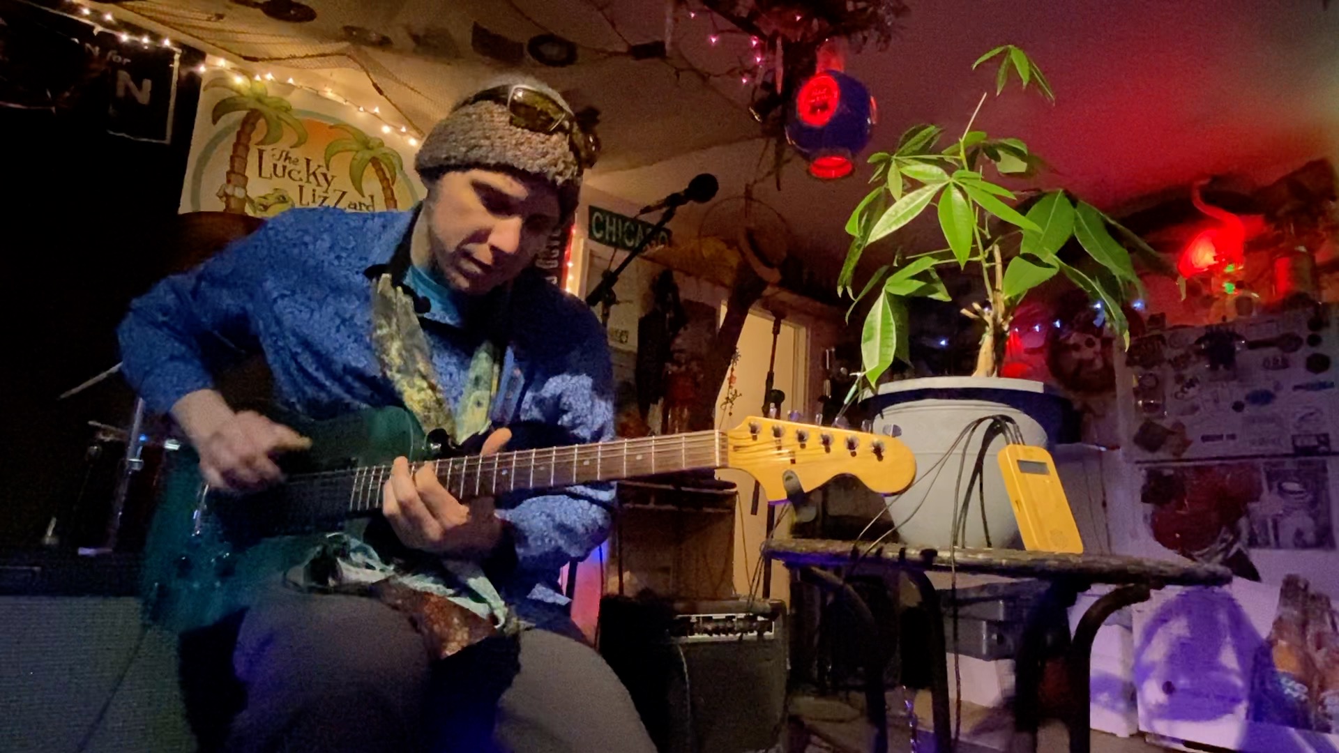 Tom Wall Musician has Stolen Guitar Returned