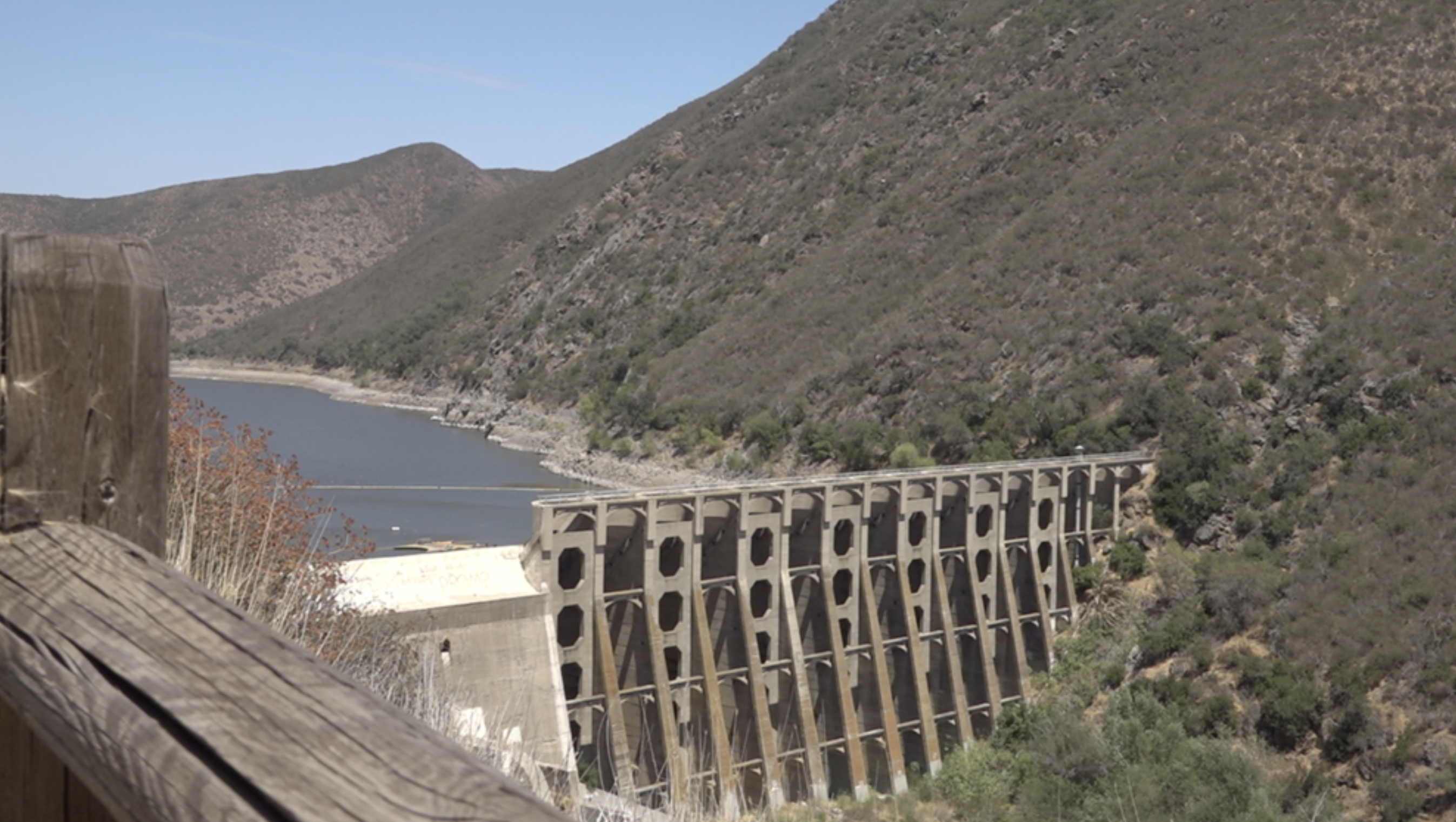 Lake Hodges dam.png