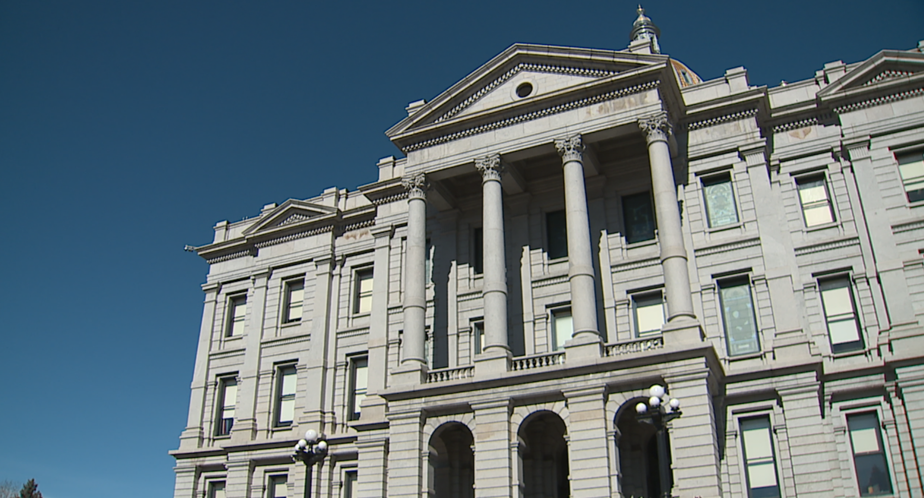 State lawmakers introduce new bill prioritizing clean air and air pollutant monitoring of companies 