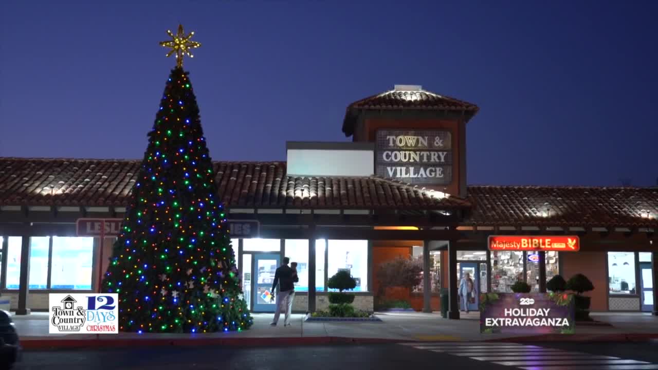 Town and Country Village, Holiday Extravaganza