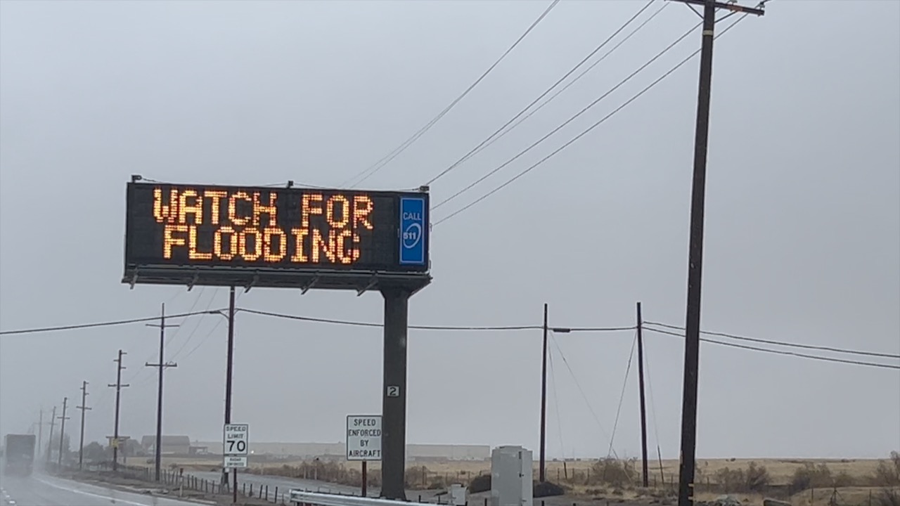 Highway 166 closes due to flooding as Kern County faces dangerous driving conditions