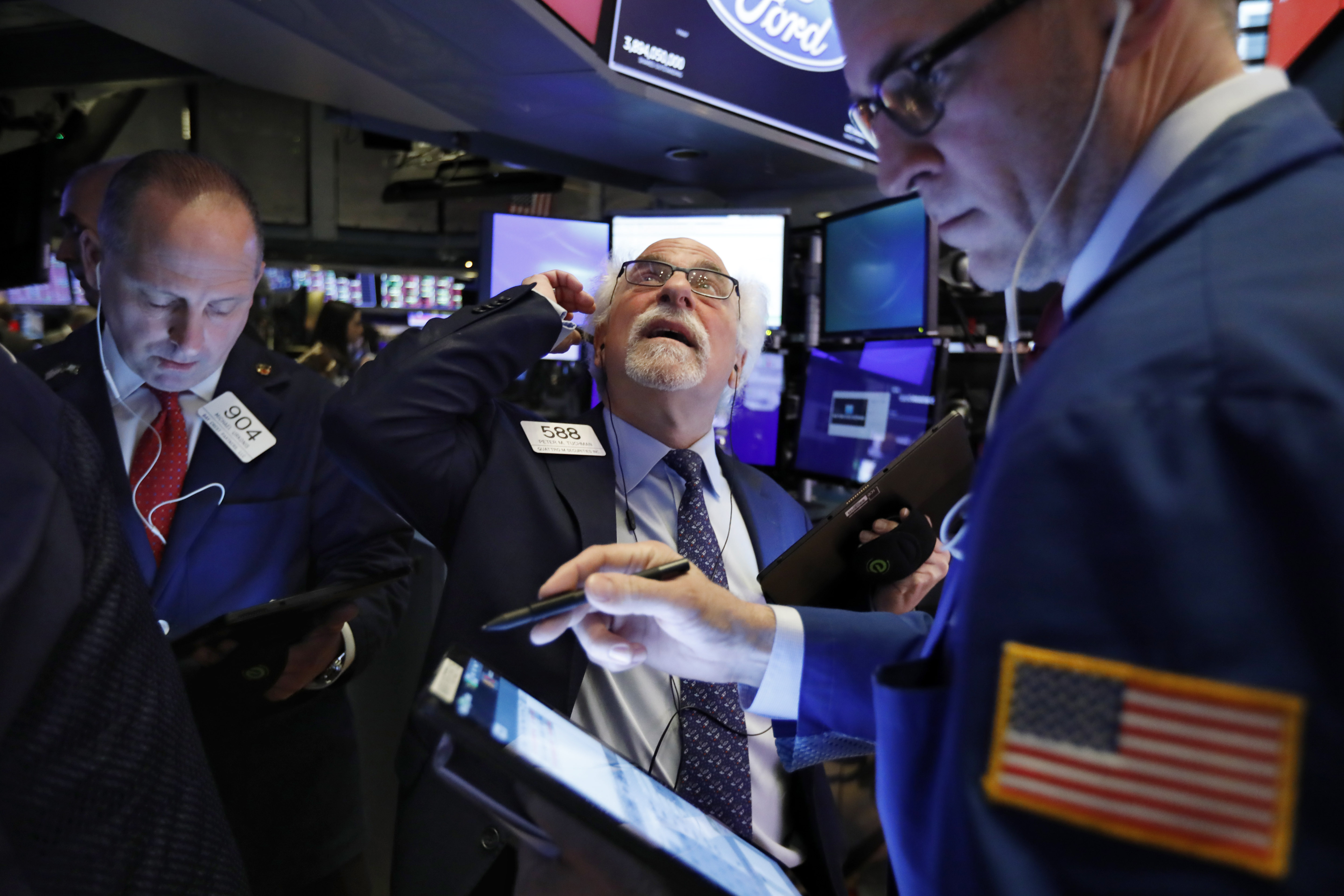 Stocks tumble following Trump’s stimulus announcement